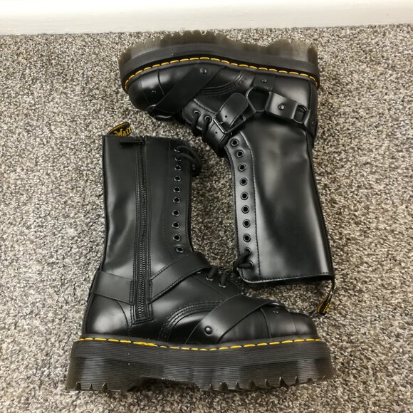 NWT Dr. Martens Women's 1914 Quad Harness Strap,  Black Paris Leather Sz 7 - Picture 3 of 8